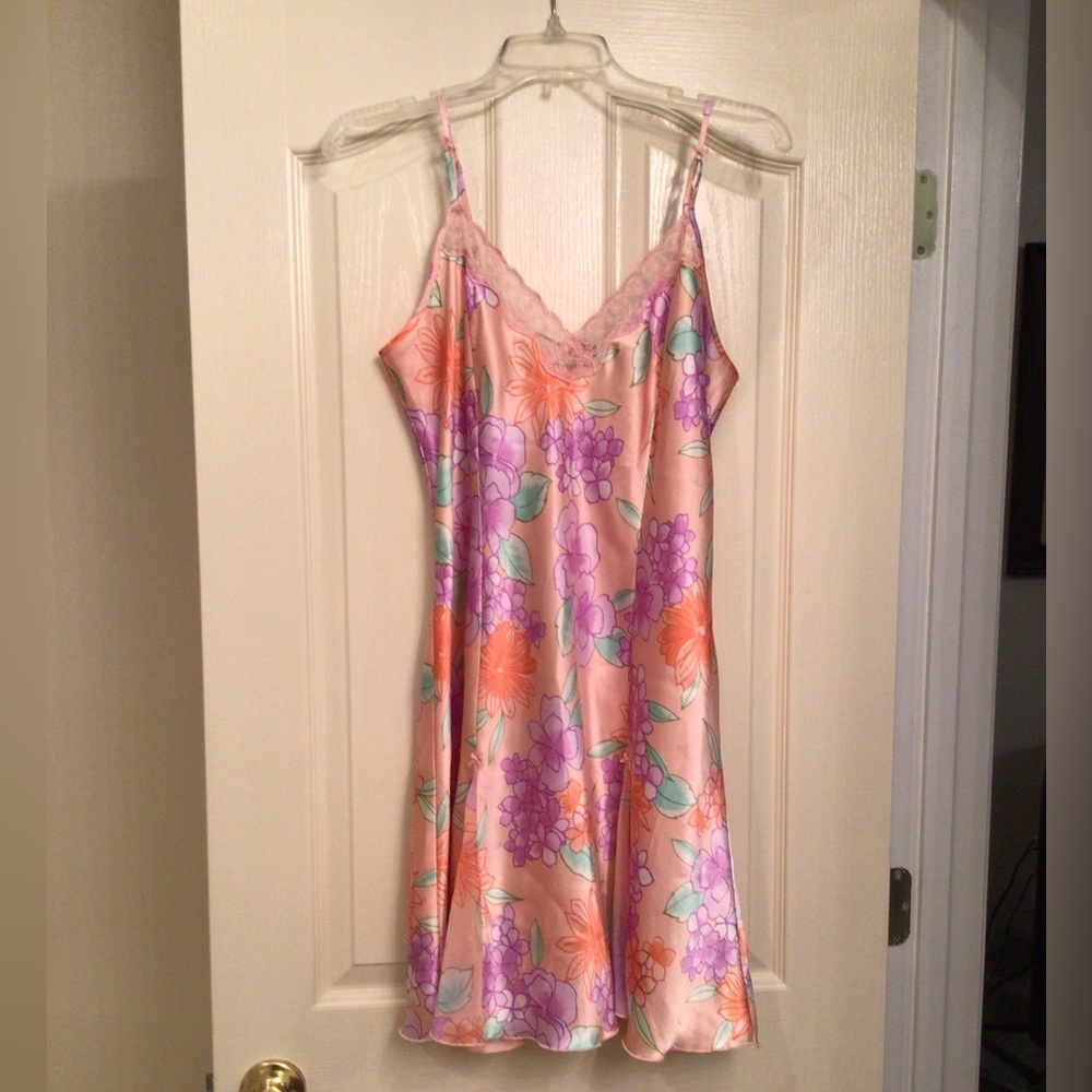 Women’s Lingerie